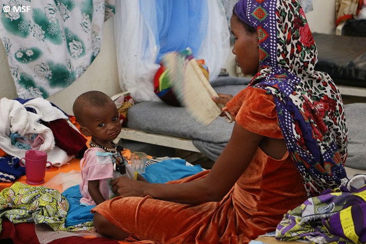 チャドでは多くの5歳未満児が栄養失調で亡くなっている
