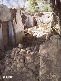 連邦直轄部族地域(FATA)バジャウル自治区で倒壊した家