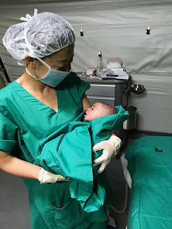 モカの病院で最初に生まれた赤ちゃん　© MSF