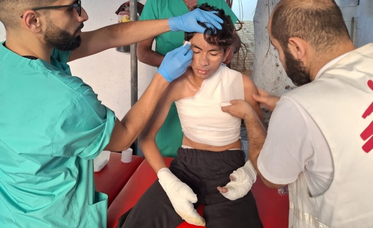 MEDECINS SANS FRONTIERES 国境なき医師団