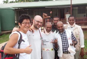 パプアニューギニアの活動地にて＝2017年　🄫 MSF