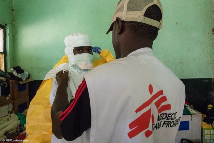 家族5人の命を奪ったエボラ出血熱 それでも看病を続けた 母親の思い 活動ニュース 国境なき医師団日本