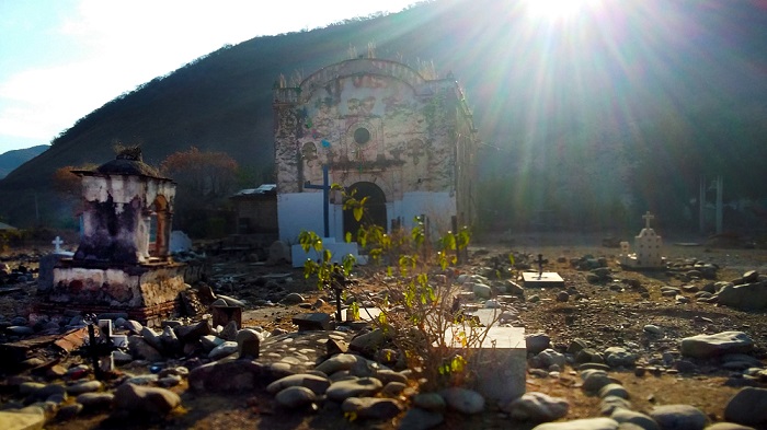 ゲレロ州にある村の教会。とても貧しい場所でもあり、武力グループの衝突の影響も大きく受けている地域。© Juan Carlos Tomasi/MSF
