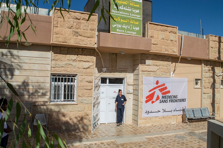 攻撃を免れた病院でMSFは診療を再開　© MSF