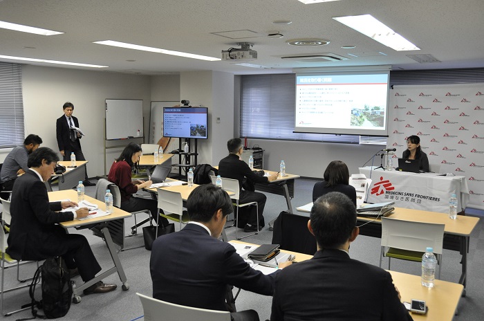 記者報告会の様子　© MSF