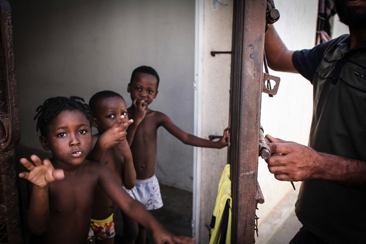 センターにはまだ幼い子どもたちの姿も　© Sara Creta/MSF