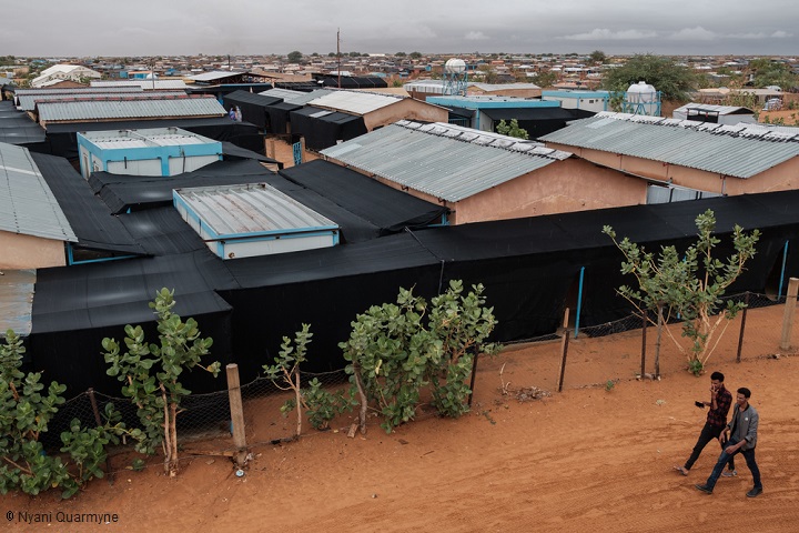 MSFがムベラ難民キャンプ内に開いた医療施設の外観 