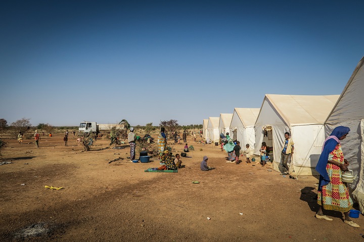 避難民達が暮らすテント。© MSF/Caroline Frechard 