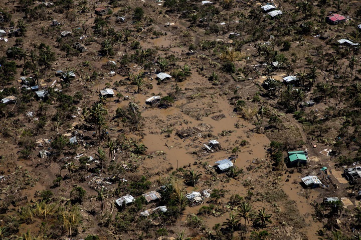サイクロン「イダイ」で壊滅的な打撃を受けたブジ地区　© Pablo Garrigos/MSF