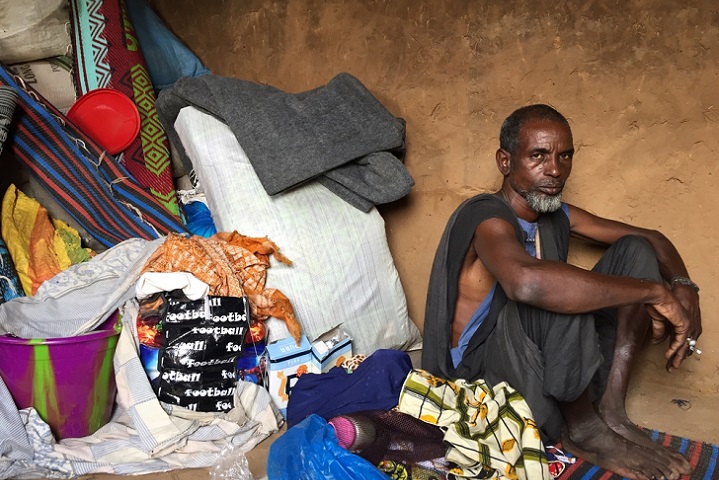 MSFからケアを受けた村人 © Lamine Keita/MSF
