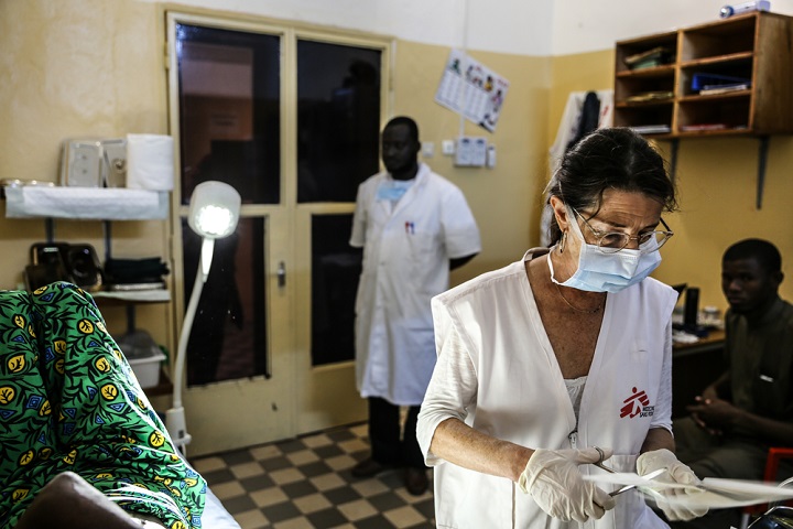 ポワンG病院で働くMSFの看護師 © Mohammad Ghannam/MSF