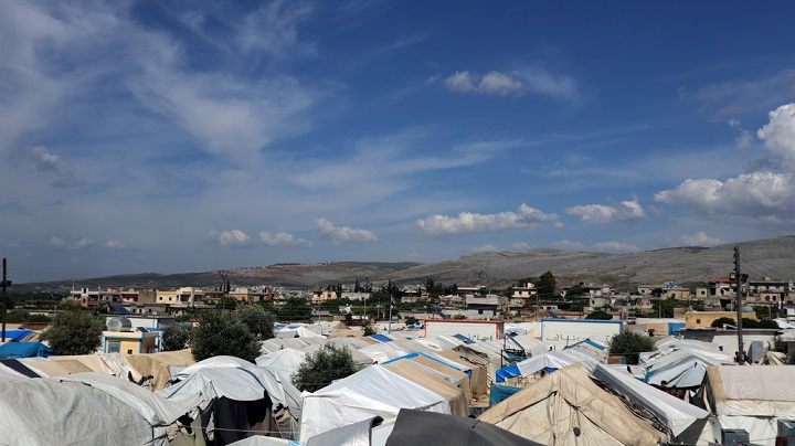 シリア北西部の避難民キャンプ © MSF