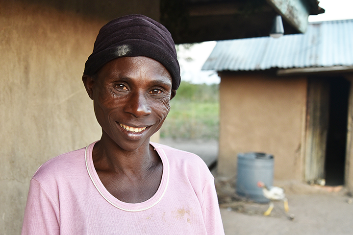 10年以上にわたりHIVの治療を受けているケニアのミリアムさん　6人の子どもたちの成長を見届けたいと語る　© Paul Odongo/MSF