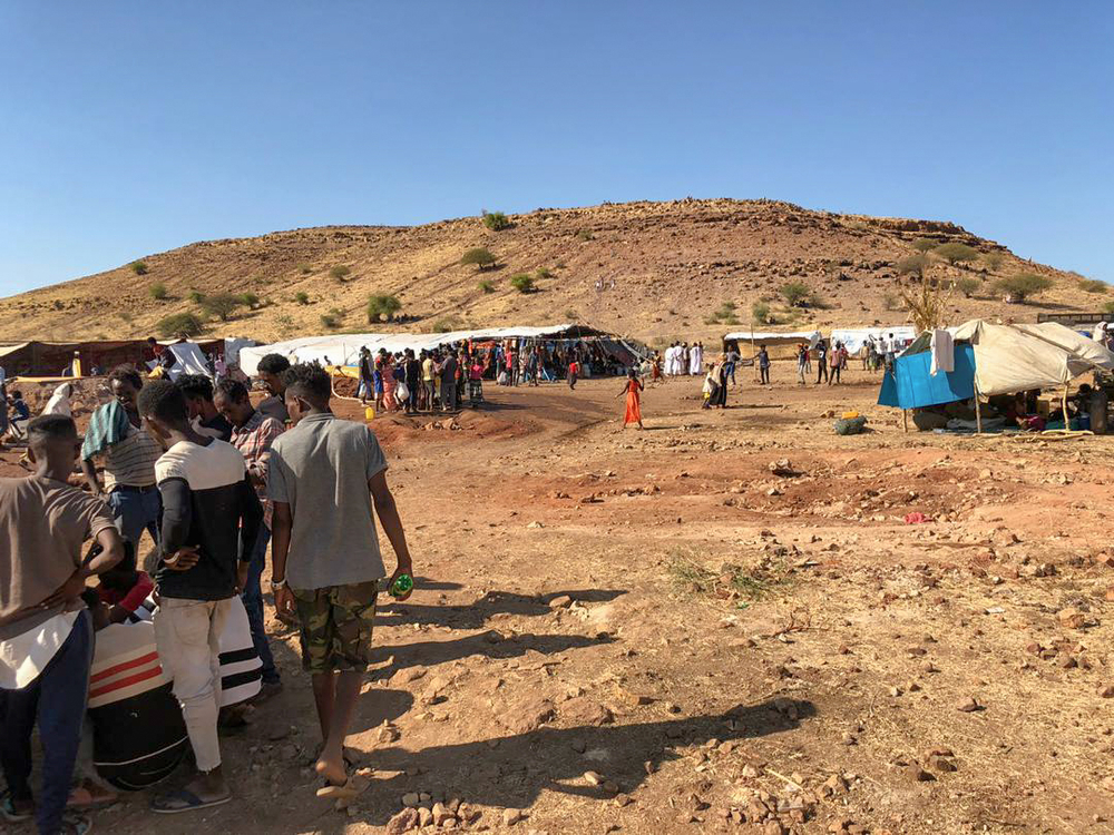 ウム・ラクバ・キャンプ　トイレの不足など、衛生状態が懸念される　© MSF