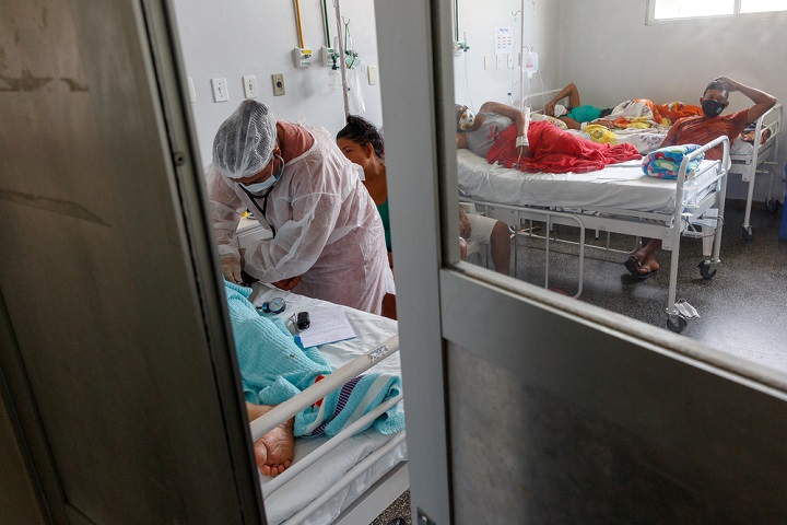 テフェの病院の新型コロナウイルス病棟　© Diego Baravelli