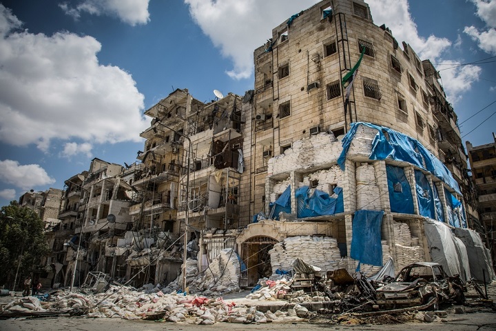 空爆を受けた東アレッポの病院＝2016年　🄫 KARAM ALMASRI