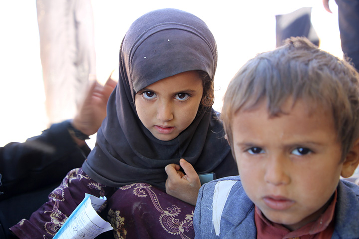 イエメンの避難民キャンプで生まれた子どもたち © Nuha Haider/MSF