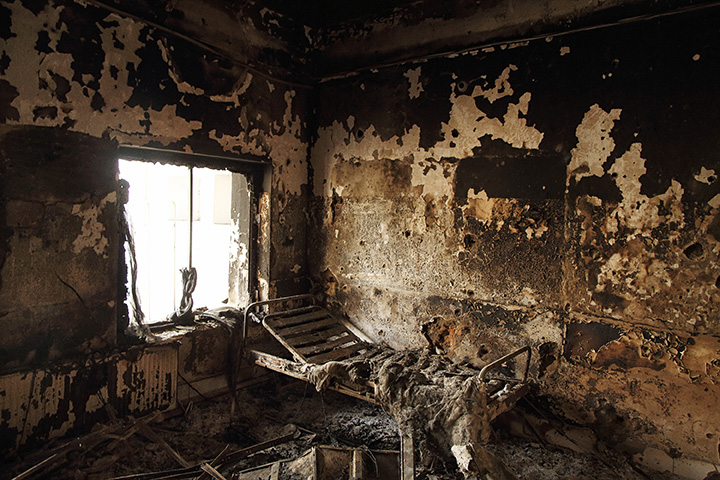 米軍による空爆を受け、42人が犠牲となったアフガニスタン・クンドゥズのMSF病院　© Andrew Quilty