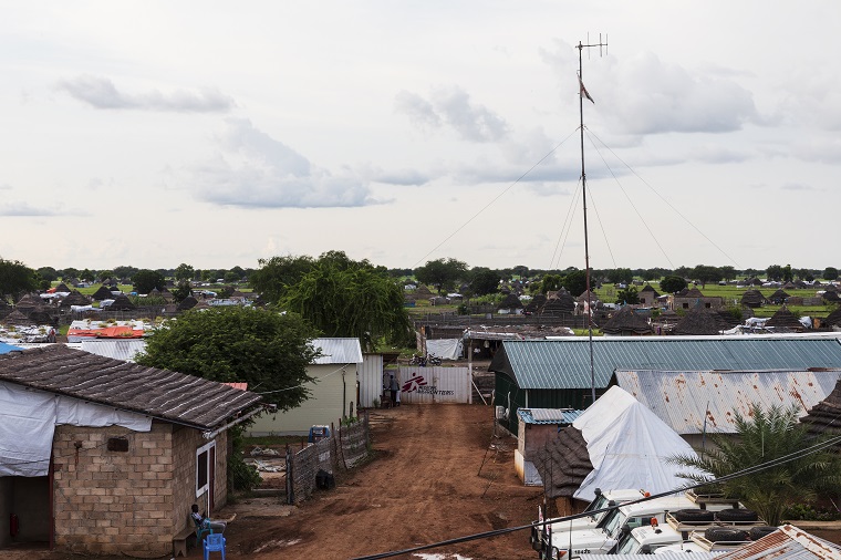 南スーダン・アゴクにあるMSFの病院。アビエイ地域全体で二次医療を提供する唯一の施設＝2019年8月30日 © Laurence Hoenig/ MSF