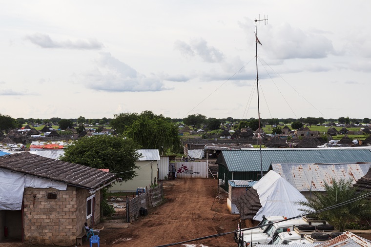 南スーダン・アゴクにあるMSFの病院。アビエイ地域全体で二次医療を提供する唯一の施設=2019年8月30日 © Laurence Hoenig/ MSF