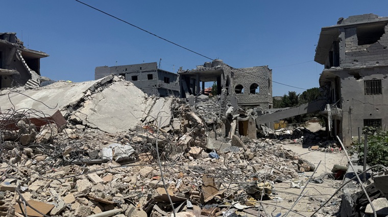 イスラエル軍によって破壊されたベカー地方の街＝2026年7月29日　© Sarah Sabra/MSF