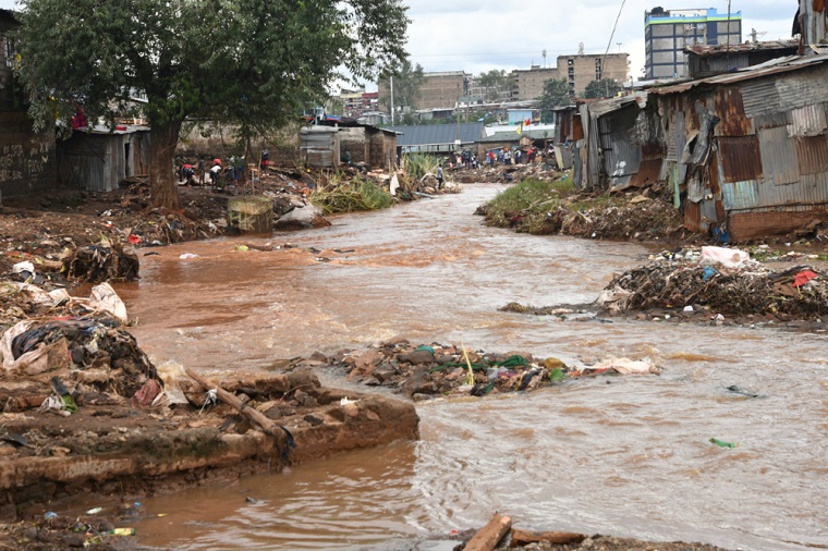 洪水で多くの住民が避難を余儀なくされている＝2024年4月27日　© MSF/Lucy Makori
