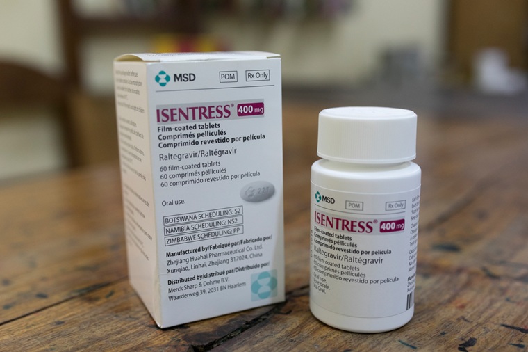 HIVの治療薬「抗レトロウイルス薬(ARV)」 © Albert Masias/MSF