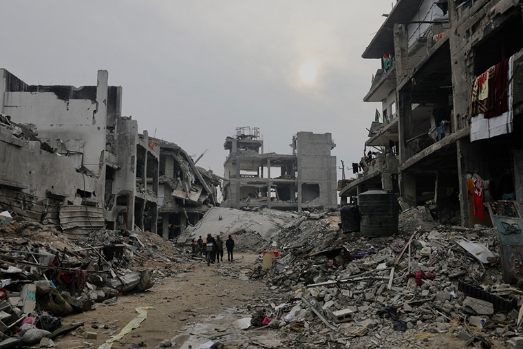 ガザ北部ベイト・ラヒヤの破壊された道路と建物=2025年2月3日 Ⓒ Nour Alsaqqa/MSF