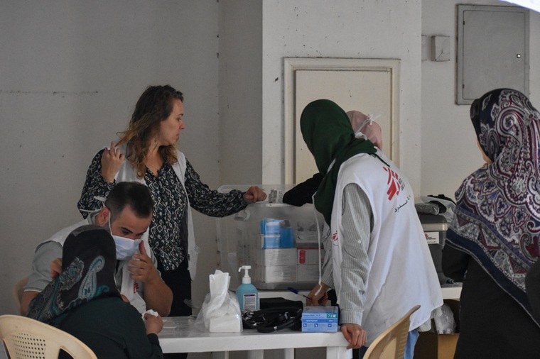 イスラエルとの紛争激化直後に開設されたMSFの移動診療所=2024年10月2日 © Maryam Srour/MSF