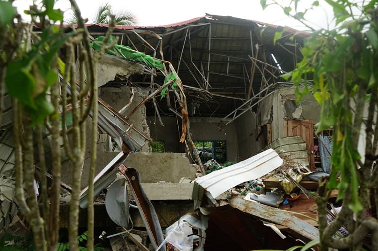 倒壊したボルボン・ビリ地区の住宅=2025年10月10日 © Regina Layug Rosero/MSF
