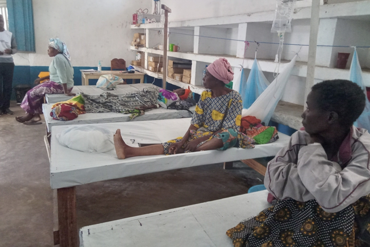 MSFが活動するコレラ治療センター(CTC)の患者たち=南キブ州で2025年10月11日 Ⓒ Abdon MANENGU Mbangala/MSF