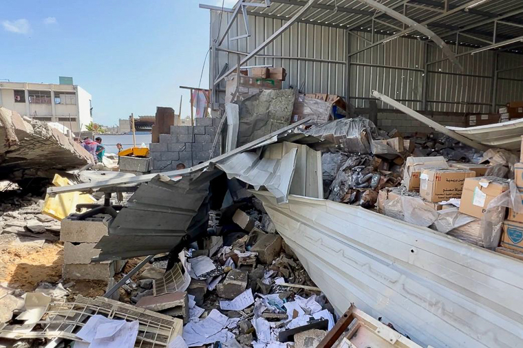 ナセル病院はイスラエル軍による攻撃を受け、地元保健省の薬剤保管庫も破壊された＝2025年5月20日　© MSF