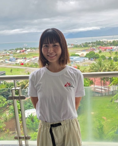 パプアニューギニアで活動中の今津みなみ　© MSF