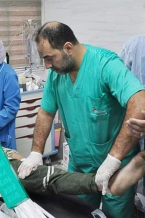 MSFの整形外科医、ムハンマド・オベイド医師＝ガザ地区で2023年11月　© MSF