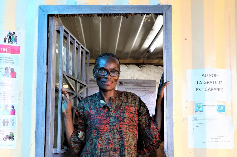 1999年にHIV陽性と診断されたクラリス・マウィカさん(60歳) © MSF/Charly Kasereka