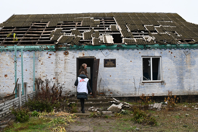 南部ヘルソン州の被災した保健施設。ウクライナ軍により奪還された地域が増えるにつれ、<br> 人びとの医療ニーズが明らかになっている=2022年11月　Ⓒ MSF/Natalia Chekotun
