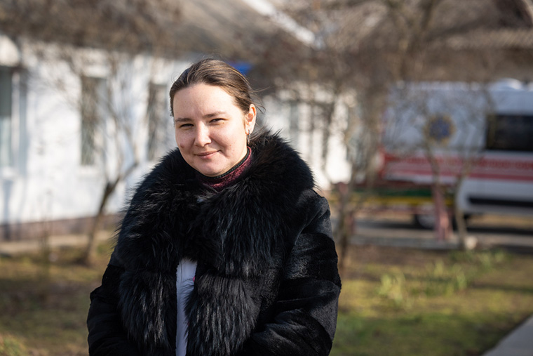 診療所で秘書として働いていたテティアナさん。ロシア支配下の中でも村に残り、病院で活動を続けた　Ⓒ Laurel Chor