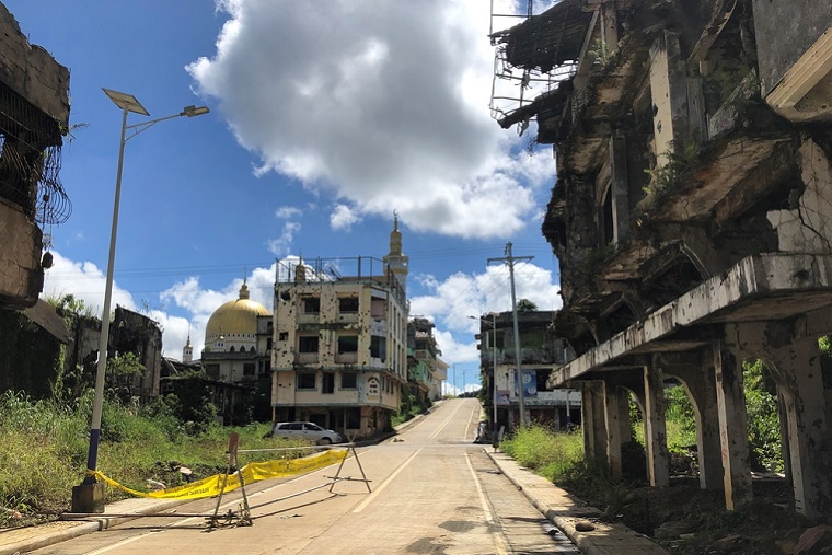 戦闘で破壊された建物が残る=2022年7月　© MSF/Ely Sok