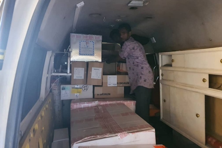 患者のケアに必要な物資を提供(ハルツーム) © MSF