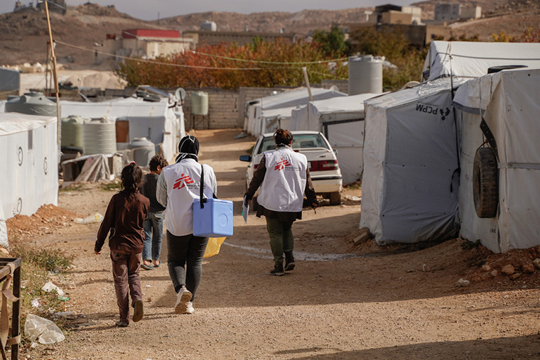 レバノンの難民キャンプでコレラワクチンの予防接種を実施=2022年11月 © MSF/Mohamad Cheblak