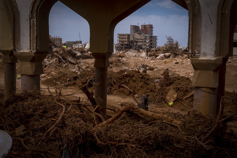激しく破壊されたデルナの町=2023年9月17日　© Ricardo Garcia Vilanova