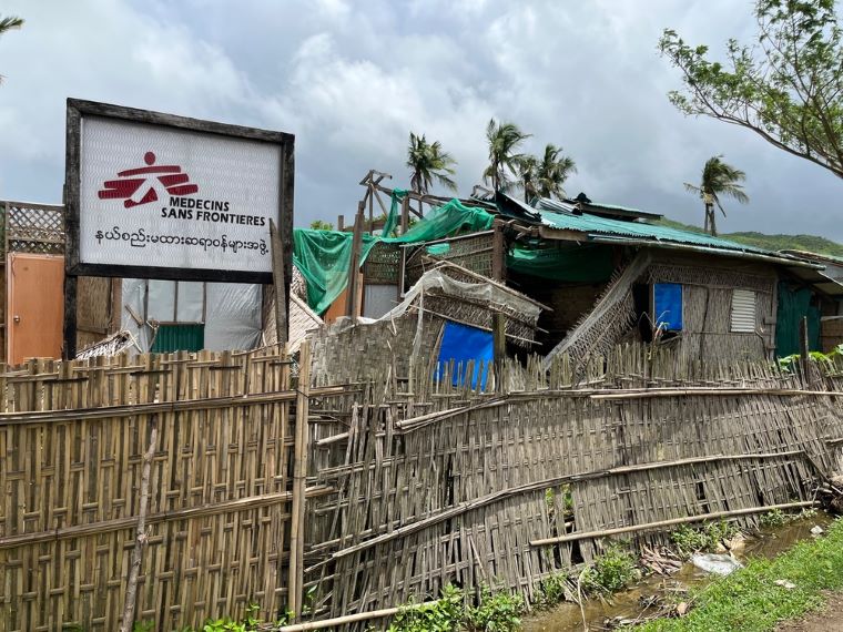 サイクロンで破壊されたMSFの診療所=6月22日撮影 © MSF