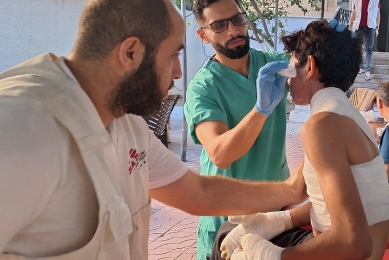 ガザで医療援助に当たるスタッフ=2023年10月19日 © MSF
