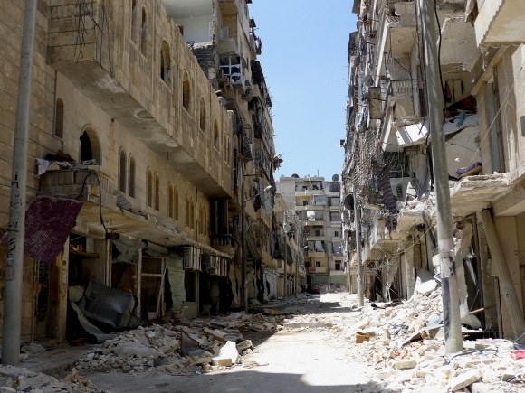 戦闘で荒廃したアレッポの街並み。内戦前はシリア第2の都市として各地から観光客やビジネス客を集めていた＝2013年4月　　© MSF