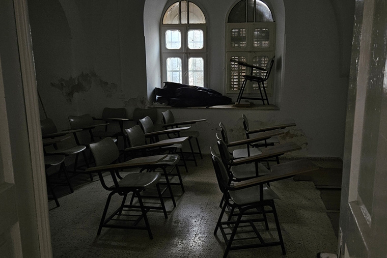 閉鎖されたヘブロンの学校の教室　Ⓒ Laora Vigourt/MSF 