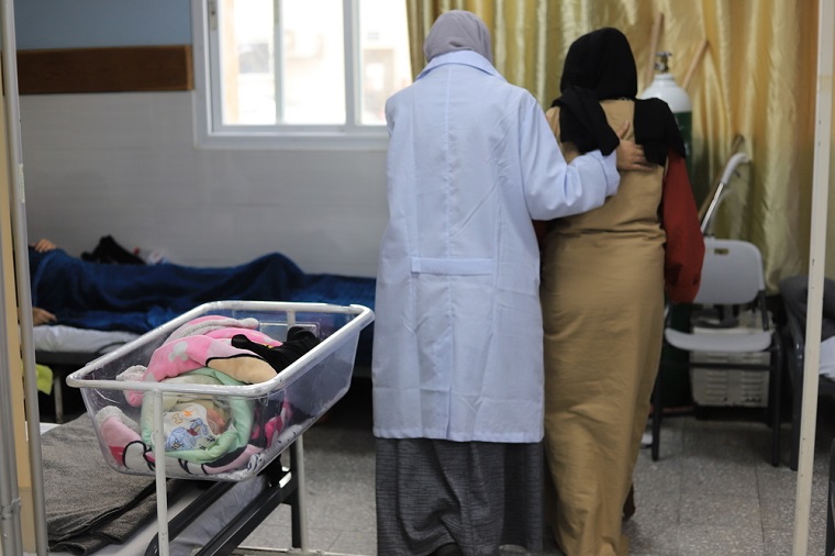 エミラティ病院は妊産婦のケアを続ける数少ない医療施設だ＝2024年1月15日　© Mariam Abu Dagga/MSF
