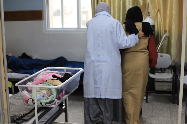 エミラティ病院は妊産婦のケアを続ける数少ない医療施設だ=2024年1月15日 © Mariam Abu Dagga/MSF