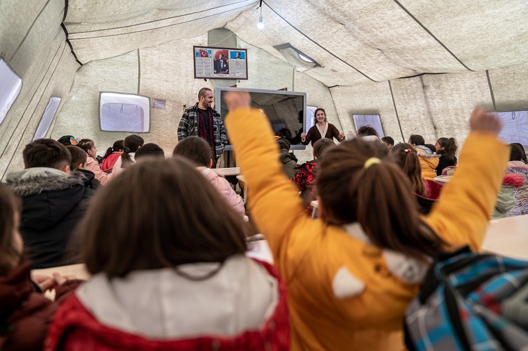 心のケアのプログラムに参加する子どもたち（トルコ）　　© Mariana Abdalla/MSF