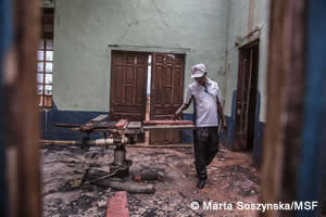 破壊された診療所の手術室