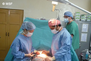 MSFの外科は、整形外科や産科外科も担う。